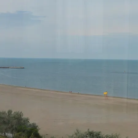 Апартаменты Faleza Nord *